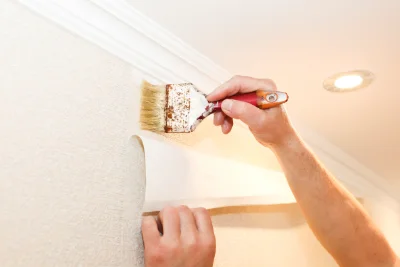 Pose de papier peint à Ensisheim — revêtements muraux et toiles de verre